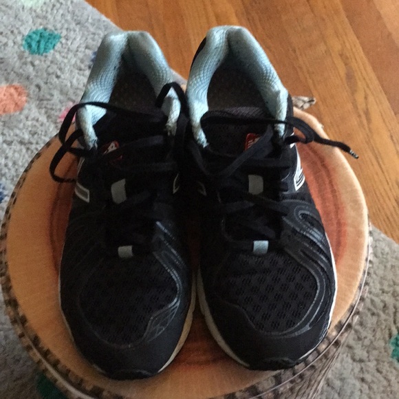 new balance 890s